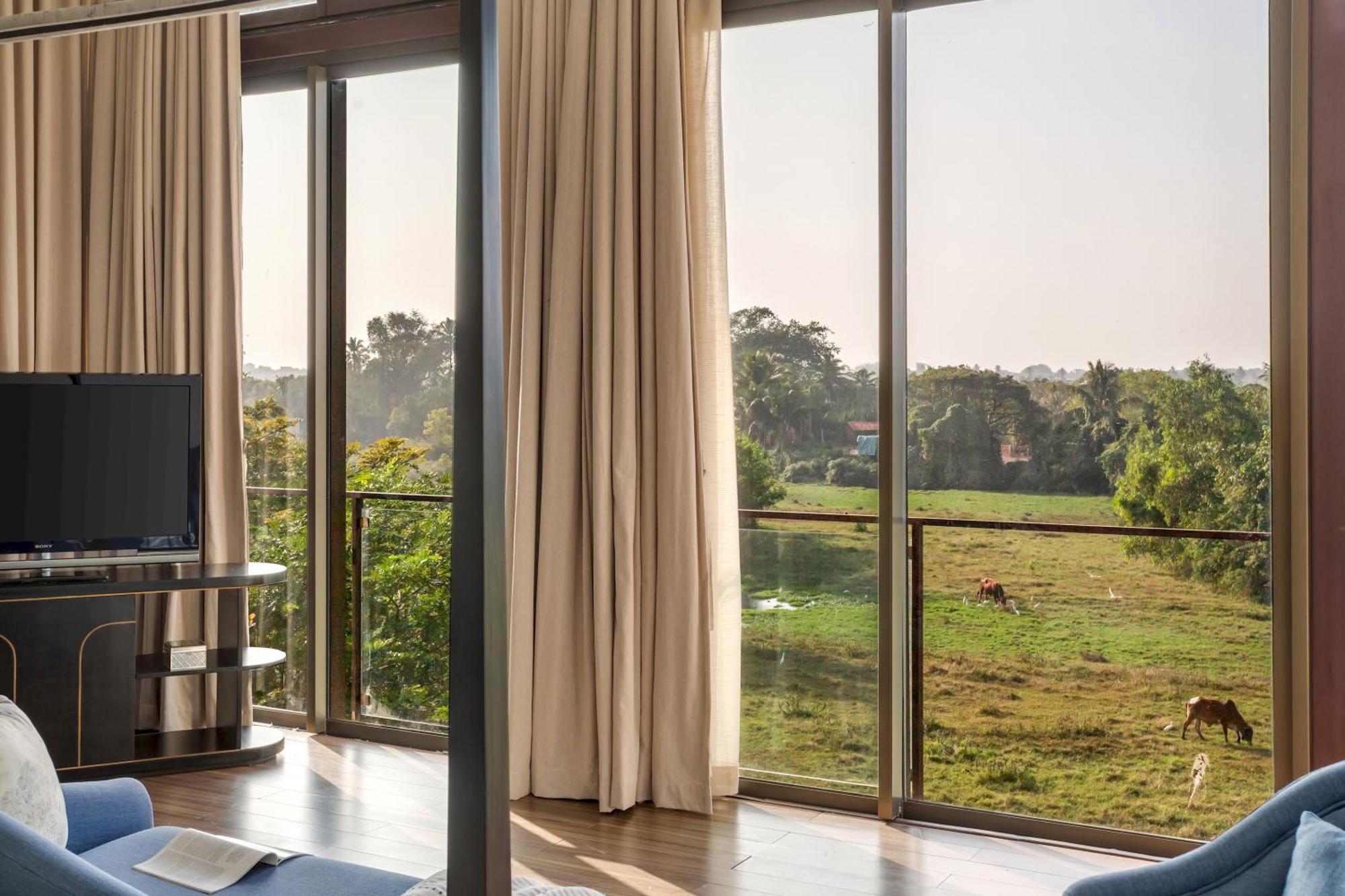 Villa Sohonos 2 - Luxurious 3Bhk With Private Pool à Nerul  Extérieur photo